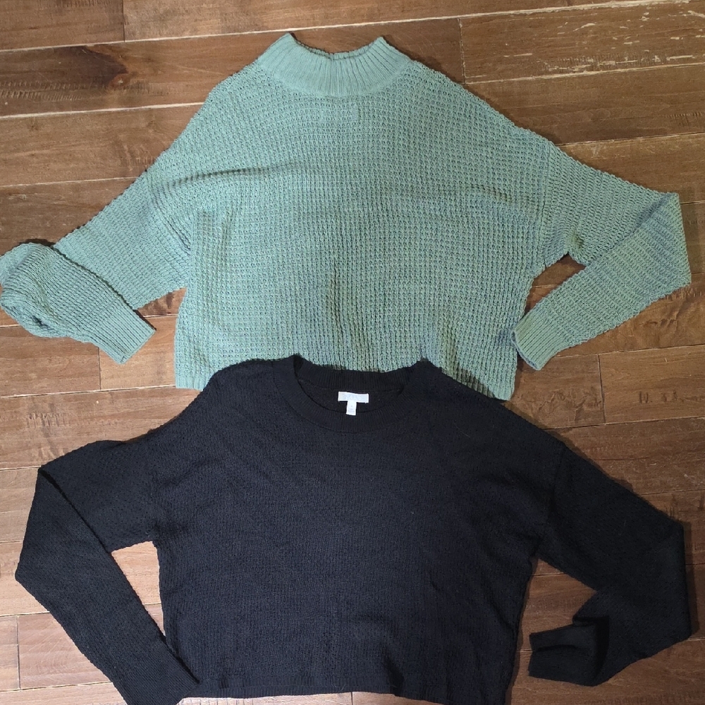 Women's Mint Knit Sweater - Brand Unknown